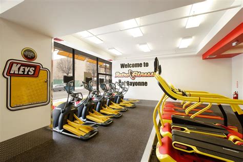 Retro Fitness - 3rd Ave Bronx, Bronx. 3,739 likes · 3 talking about this · 8,528 were here. When you're ready to set out on a journey to health, your Retro Fitness family is here to help. Join